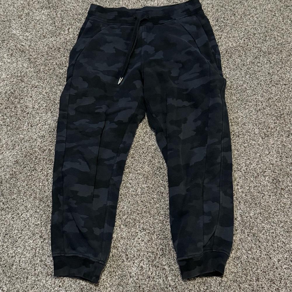 Lululemon camo joggers black gray size 6 womens 23.5 inseam